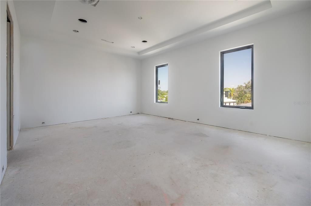For Sale: $5,149,000 (4 beds, 5 baths, 4565 Square Feet)