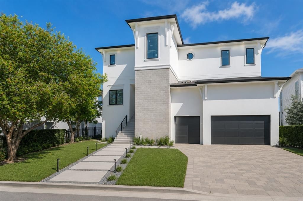 For Sale: $5,149,000 (4 beds, 5 baths, 4565 Square Feet)