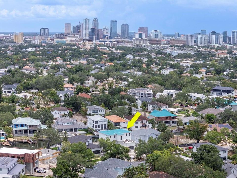 For Sale: $5,149,000 (4 beds, 5 baths, 4565 Square Feet)