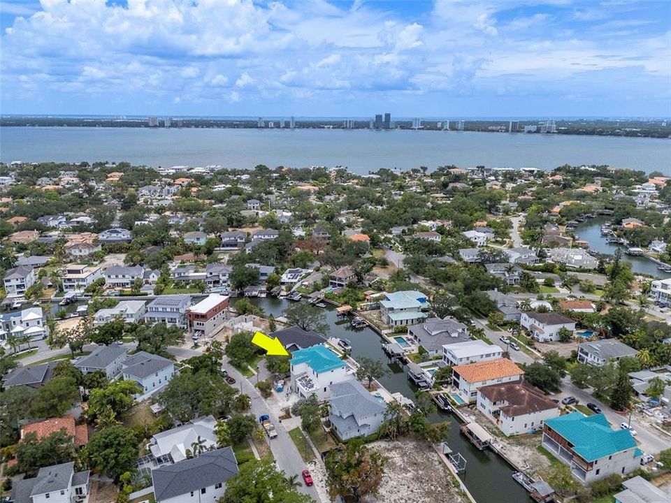For Sale: $5,149,000 (4 beds, 5 baths, 4565 Square Feet)