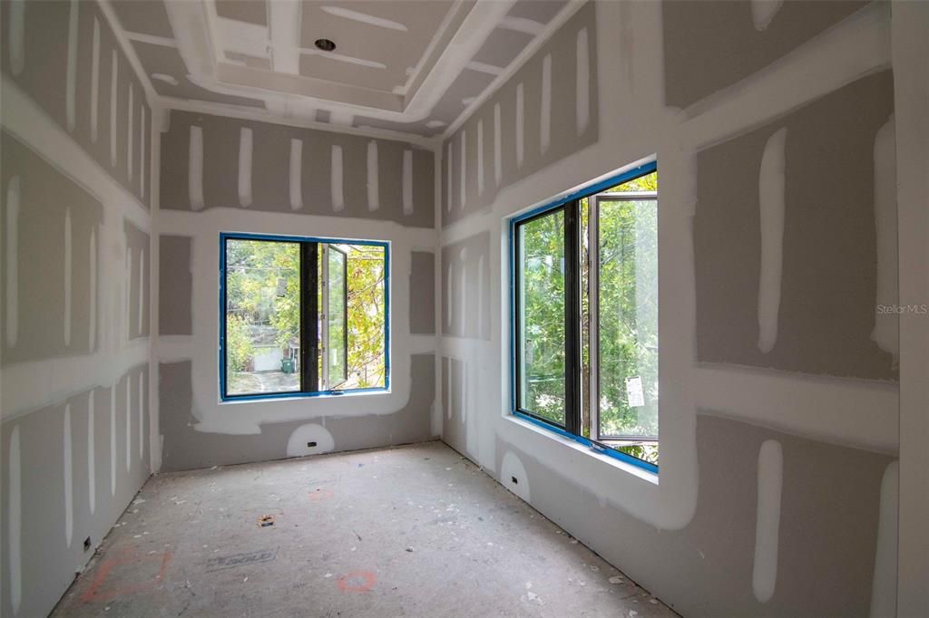 For Sale: $5,149,000 (4 beds, 5 baths, 4565 Square Feet)