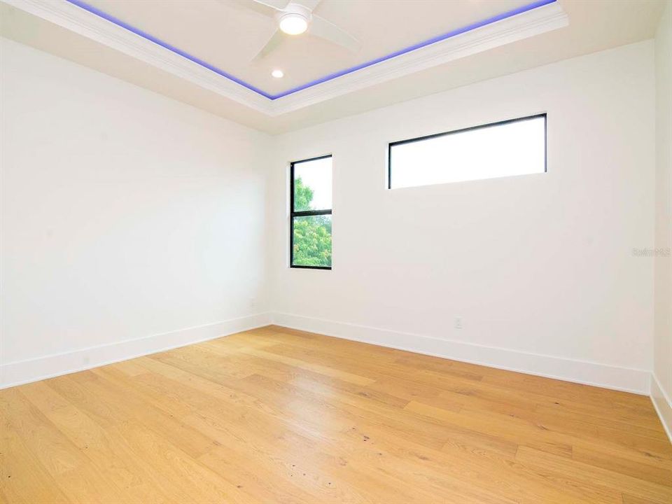 For Sale: $5,149,000 (4 beds, 5 baths, 4565 Square Feet)