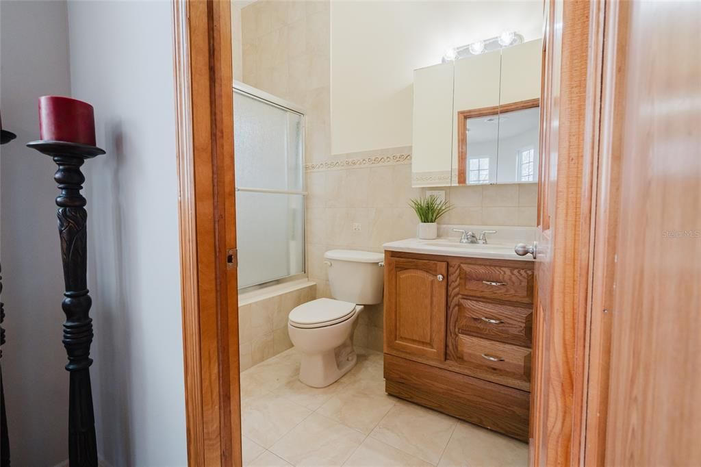 For Sale: $1,650,000 (4 beds, 5 baths, 3876 Square Feet)