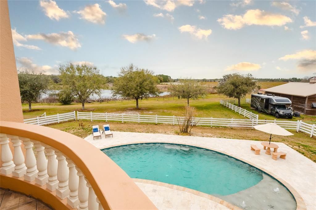 For Sale: $1,650,000 (4 beds, 5 baths, 3876 Square Feet)