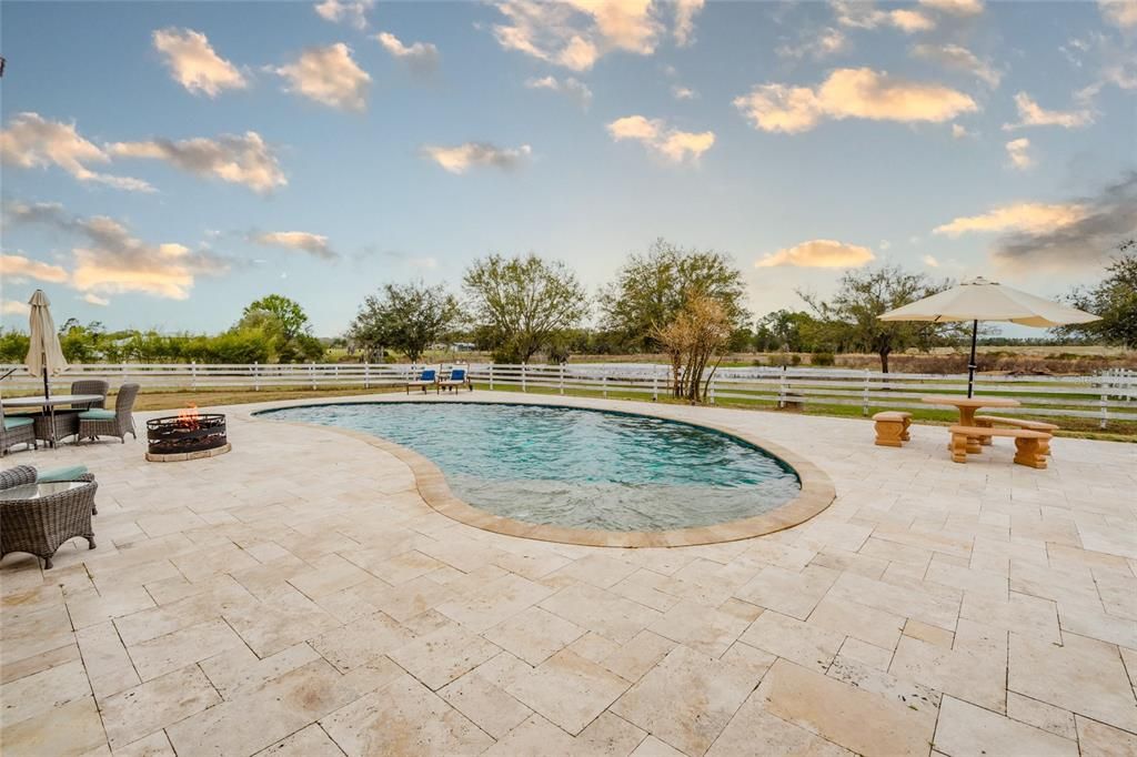 For Sale: $1,650,000 (4 beds, 5 baths, 3876 Square Feet)