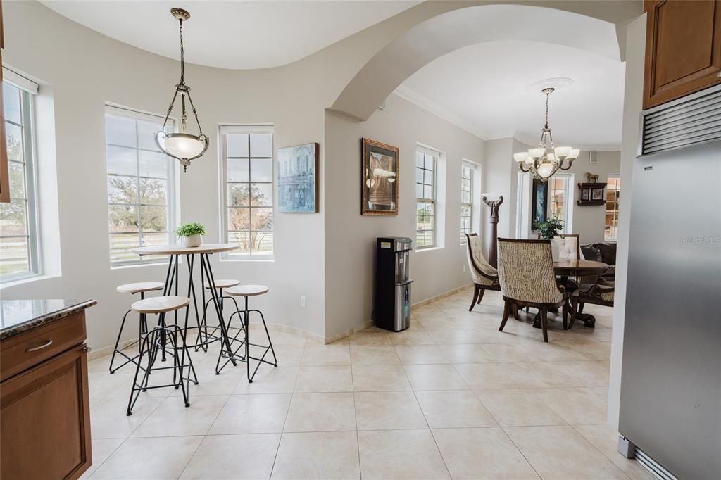 For Sale: $1,650,000 (4 beds, 5 baths, 3876 Square Feet)