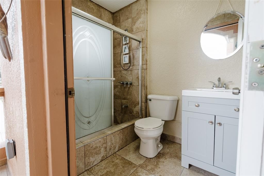 For Sale: $1,650,000 (4 beds, 5 baths, 3876 Square Feet)