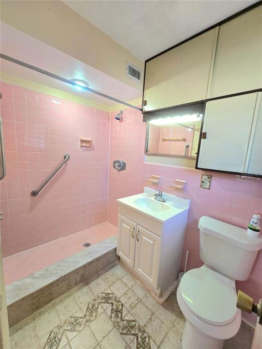 На продажу: $318,999 (3 спален, 2 ванн, 1161 Квадратных фут)