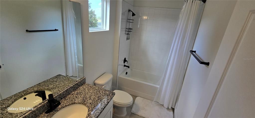 For Rent: $3,499 (4 beds, 3 baths, 2827 Square Feet)