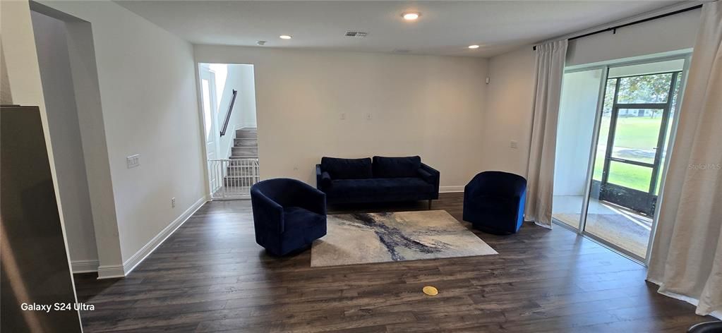 For Rent: $3,499 (4 beds, 3 baths, 2827 Square Feet)