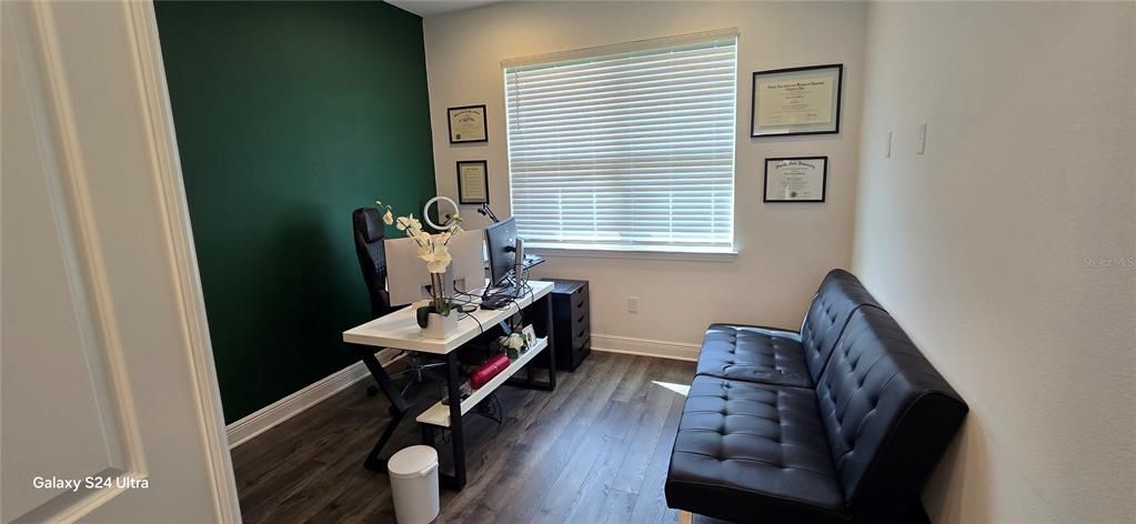 For Rent: $3,499 (4 beds, 3 baths, 2827 Square Feet)