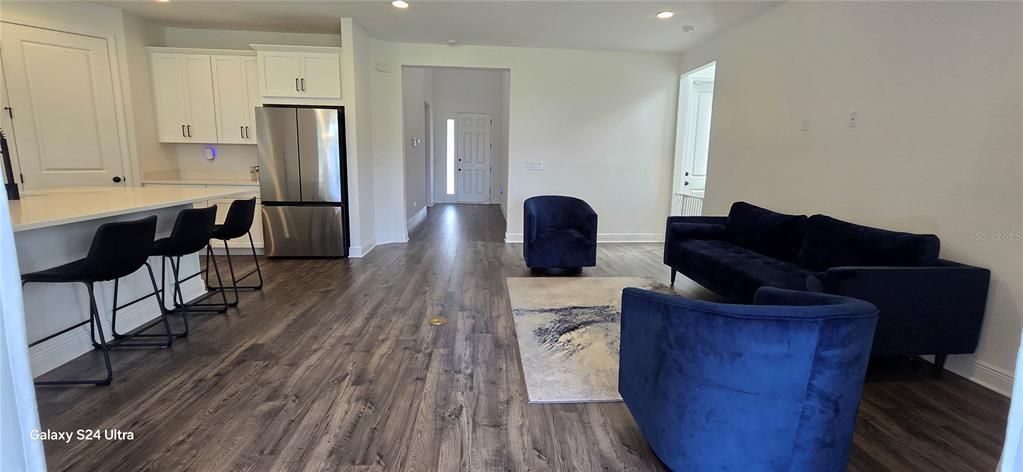 For Rent: $3,499 (4 beds, 3 baths, 2827 Square Feet)