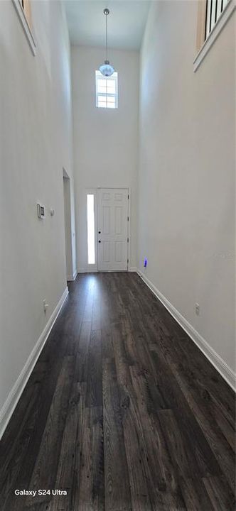 For Rent: $3,499 (4 beds, 3 baths, 2827 Square Feet)