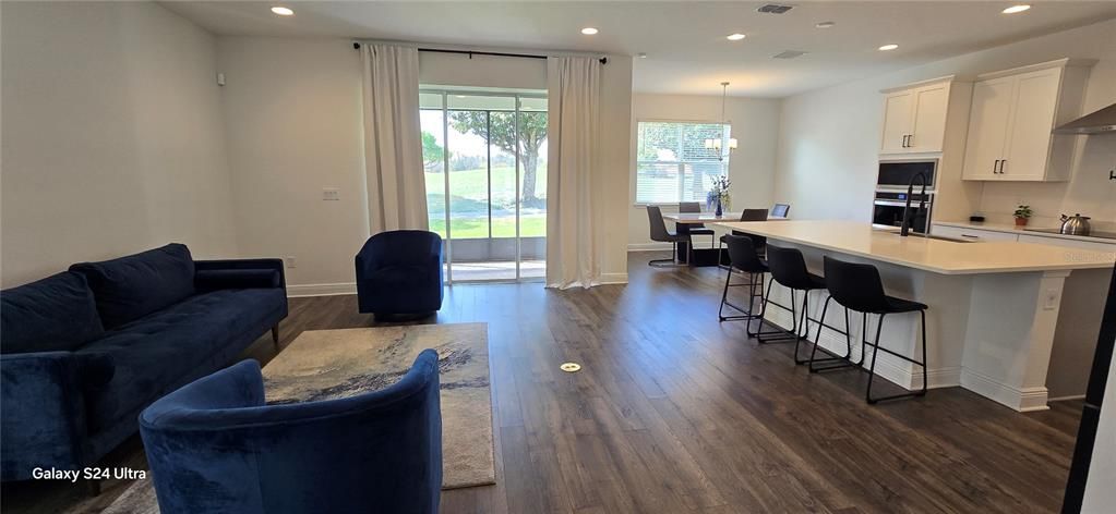 For Rent: $3,499 (4 beds, 3 baths, 2827 Square Feet)