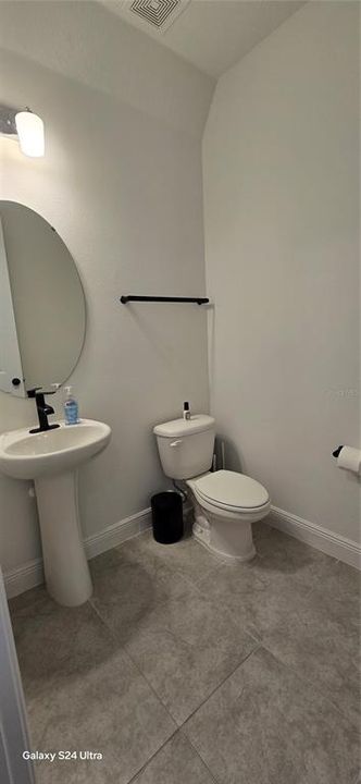 For Rent: $3,499 (4 beds, 3 baths, 2827 Square Feet)