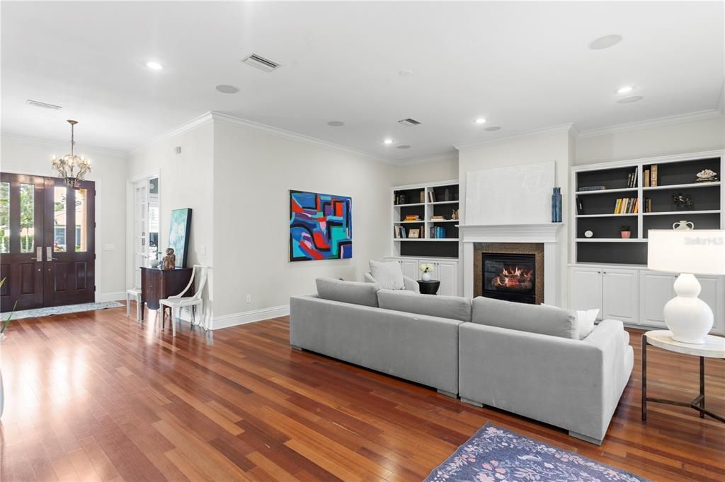 Activo con contrato: $1,750,000 (5 camas, 5 baños, 4849 Pies cuadrados)