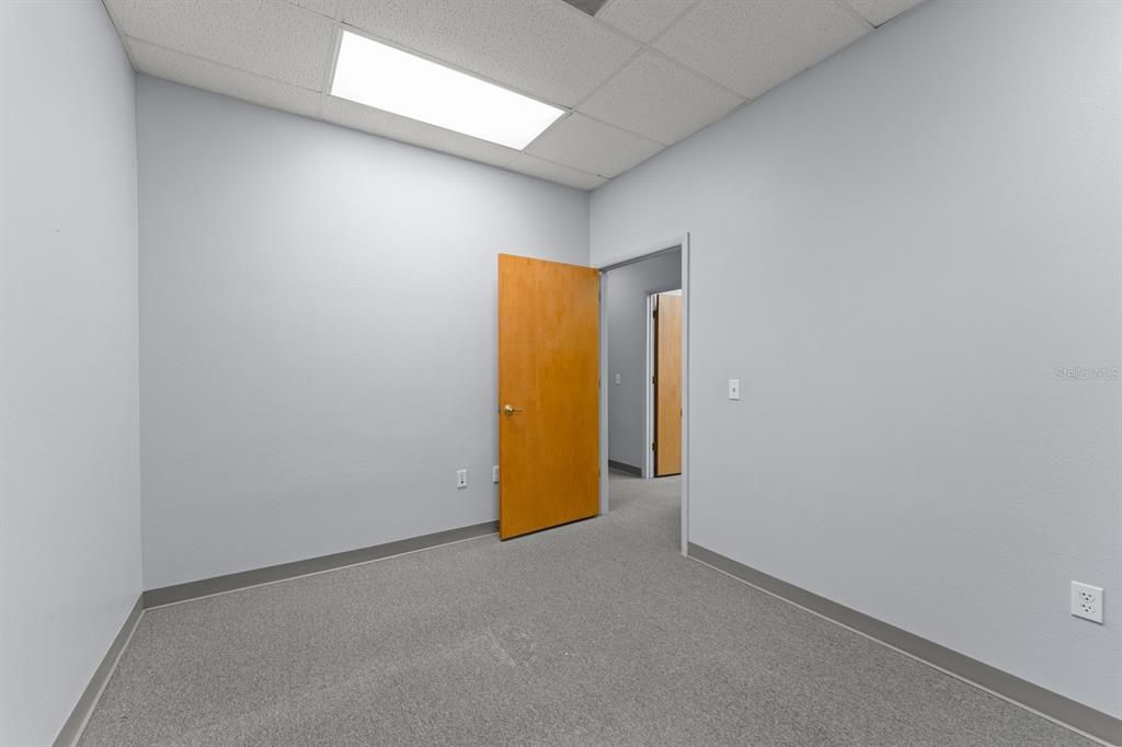 En Venta: $450,000 (0 camas, 0 baños, 2001 Pies cuadrados)