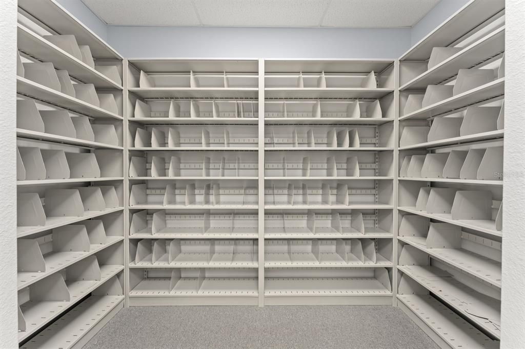 En Venta: $450,000 (0 camas, 0 baños, 2001 Pies cuadrados)