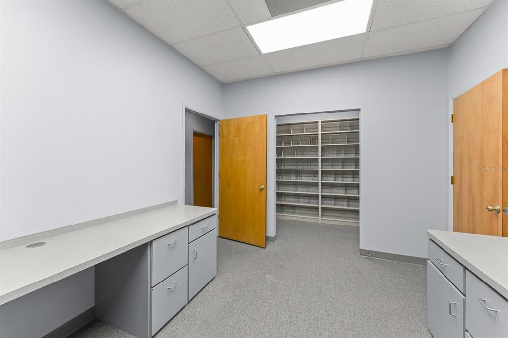 En Venta: $450,000 (0 camas, 0 baños, 2001 Pies cuadrados)