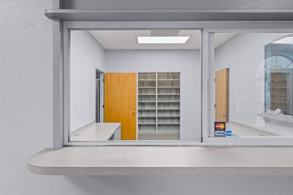 En Venta: $450,000 (0 camas, 0 baños, 2001 Pies cuadrados)