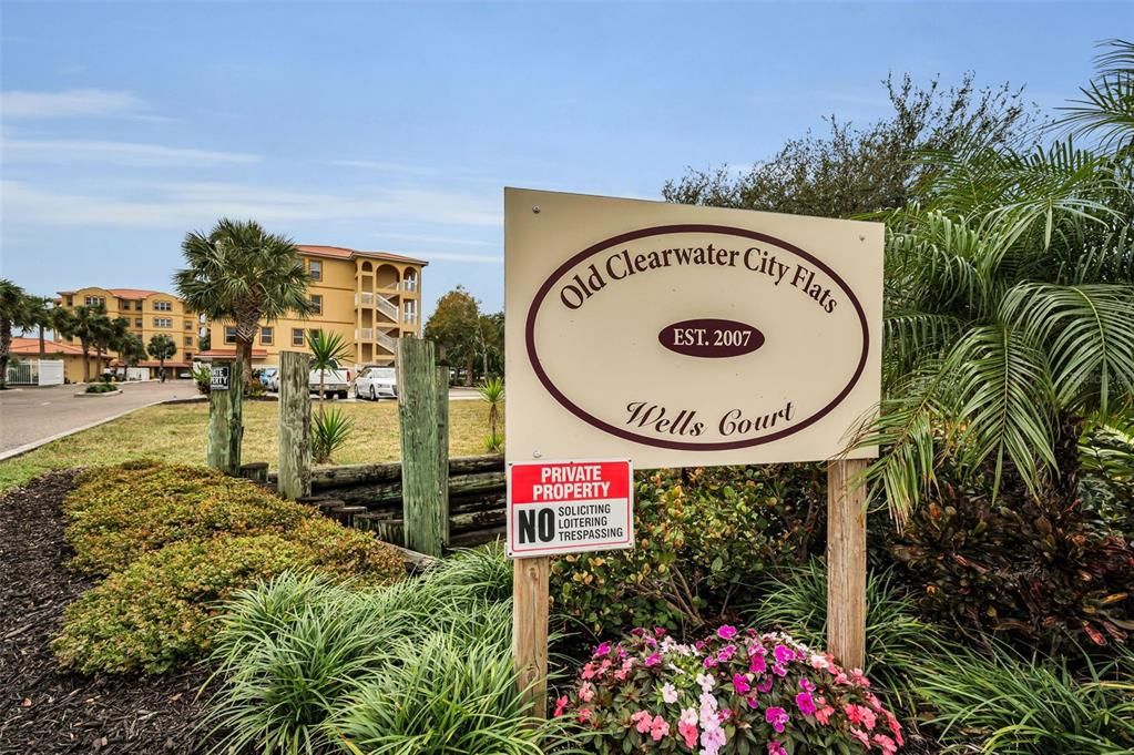 Под контрактом: $2,450 (2 спален, 2 ванн, 1700 Квадратных фут)
