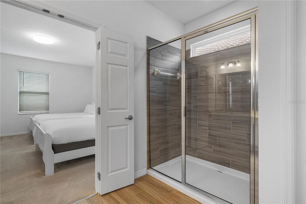 En Venta: $1,195,000 (13 camas, 10 baños, 5479 Pies cuadrados)