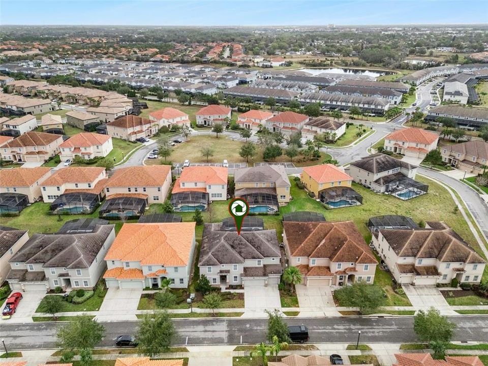 En Venta: $1,195,000 (13 camas, 10 baños, 5479 Pies cuadrados)