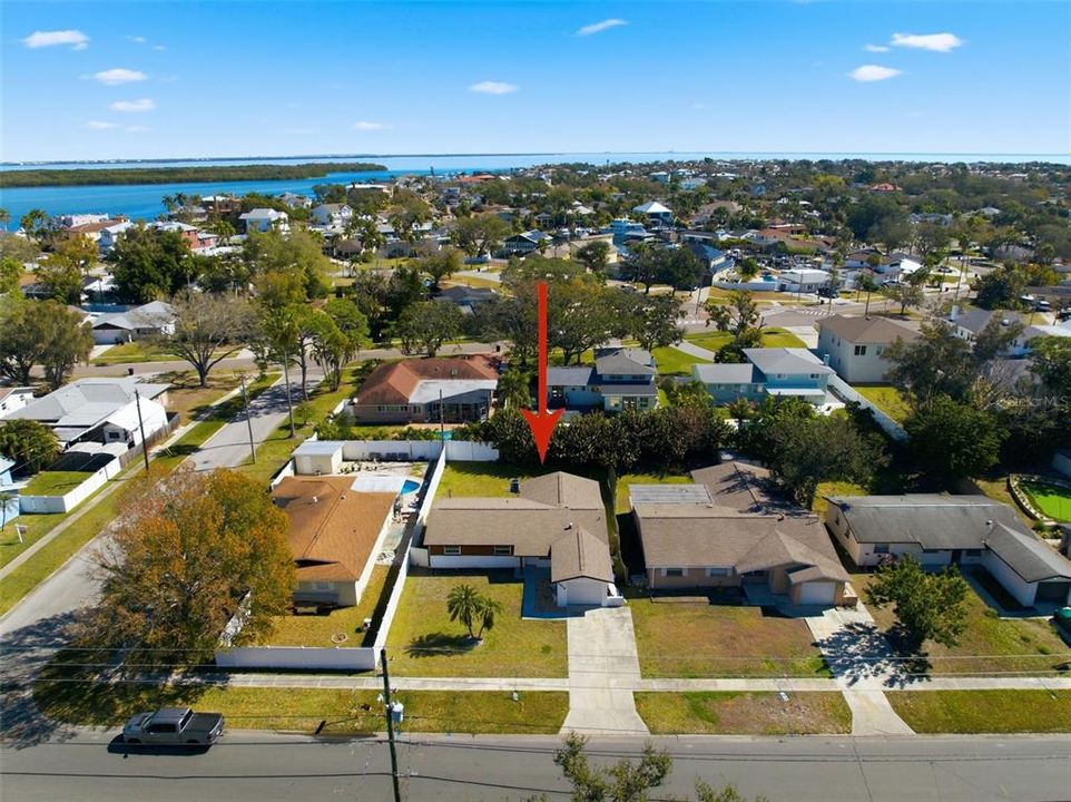 Active With Contract: $269,000 (3 beds, 2 baths, 1521 Square Feet)