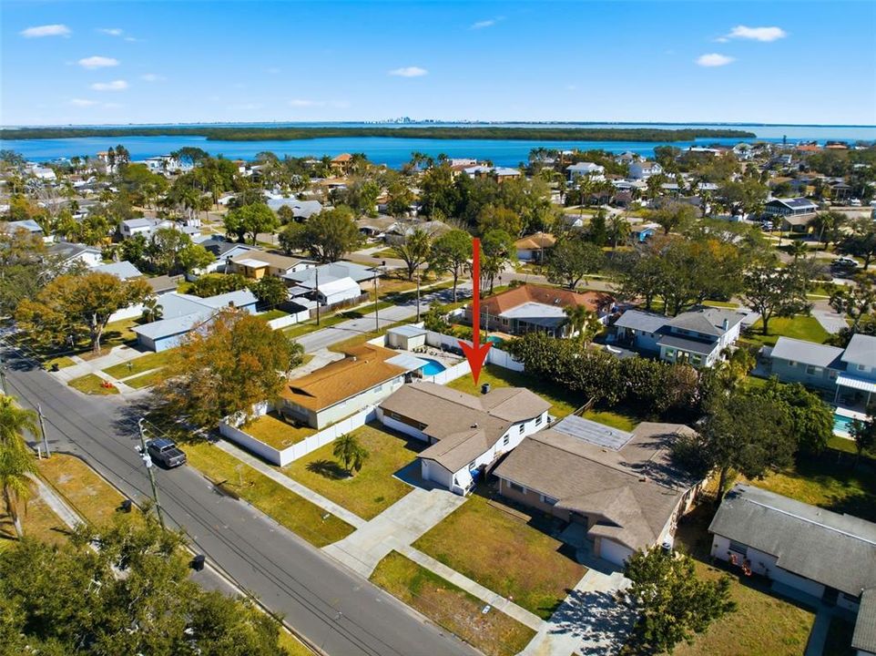 Active With Contract: $269,000 (3 beds, 2 baths, 1521 Square Feet)