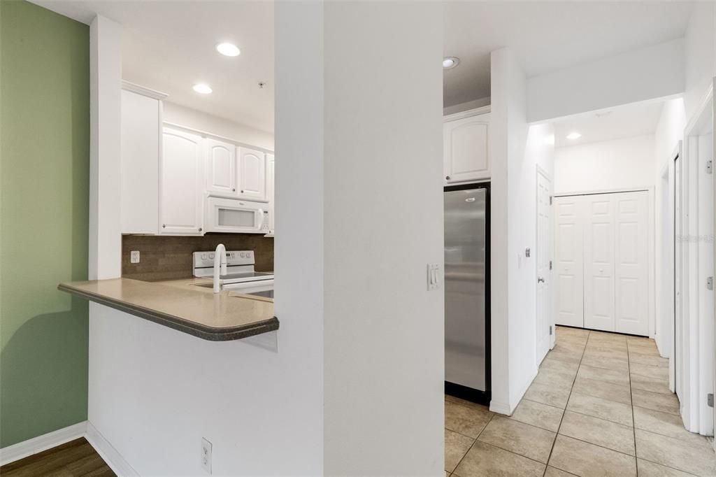 Activo con contrato: $230,000 (3 camas, 2 baños, 1146 Pies cuadrados)