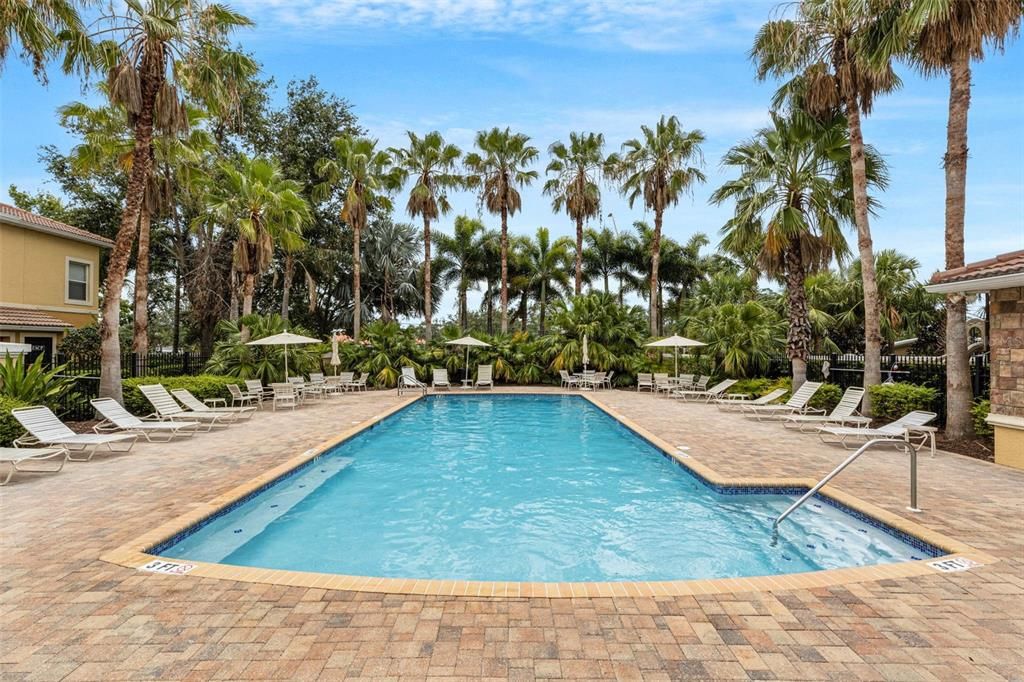 Activo con contrato: $230,000 (3 camas, 2 baños, 1146 Pies cuadrados)