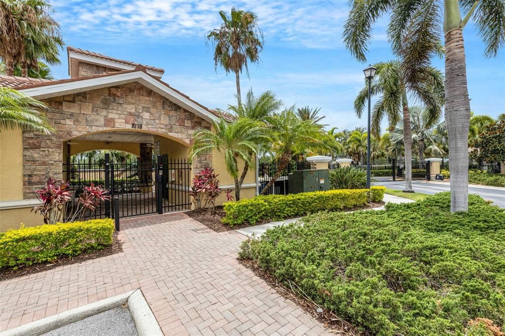 Activo con contrato: $230,000 (3 camas, 2 baños, 1146 Pies cuadrados)