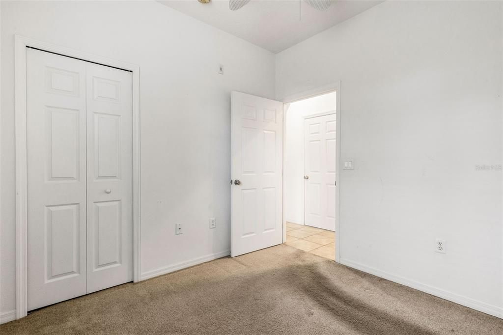 Activo con contrato: $230,000 (3 camas, 2 baños, 1146 Pies cuadrados)