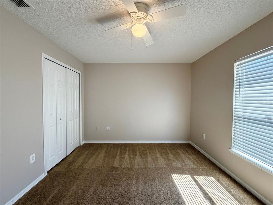 Activo con contrato: $244,000 (3 camas, 2 baños, 1368 Pies cuadrados)