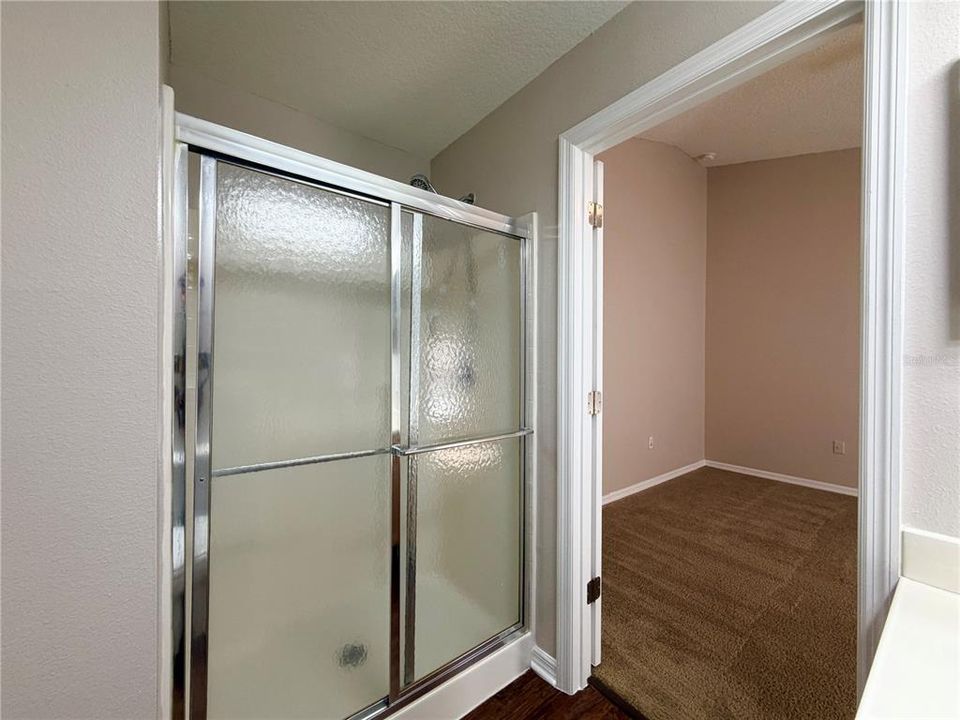 Activo con contrato: $244,000 (3 camas, 2 baños, 1368 Pies cuadrados)