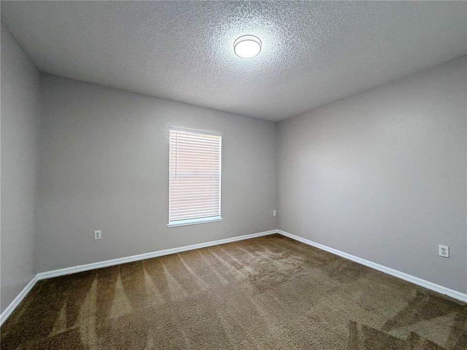 Activo con contrato: $244,000 (3 camas, 2 baños, 1368 Pies cuadrados)