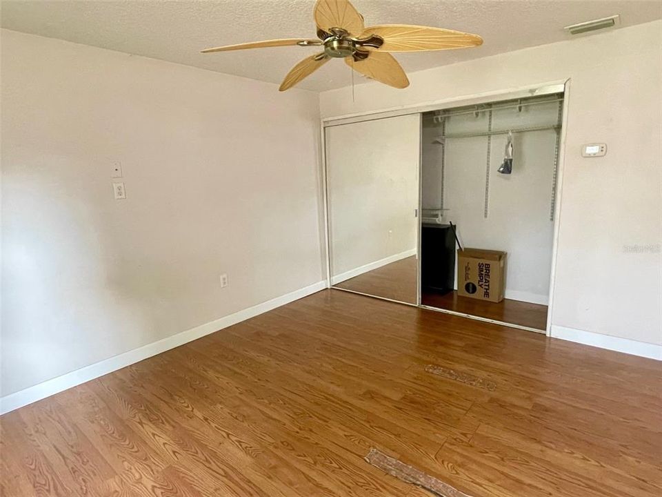 Activo con contrato: $215,000 (1 camas, 1 baños, 750 Pies cuadrados)