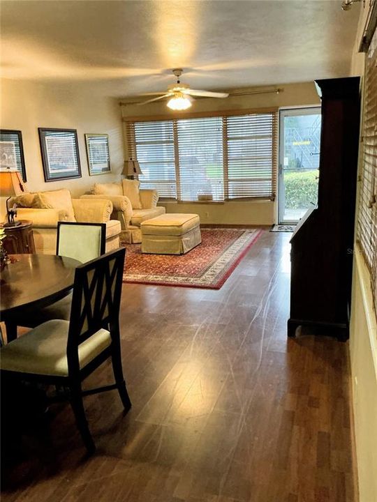 For Sale: $130,000 (2 beds, 2 baths, 835 Square Feet)