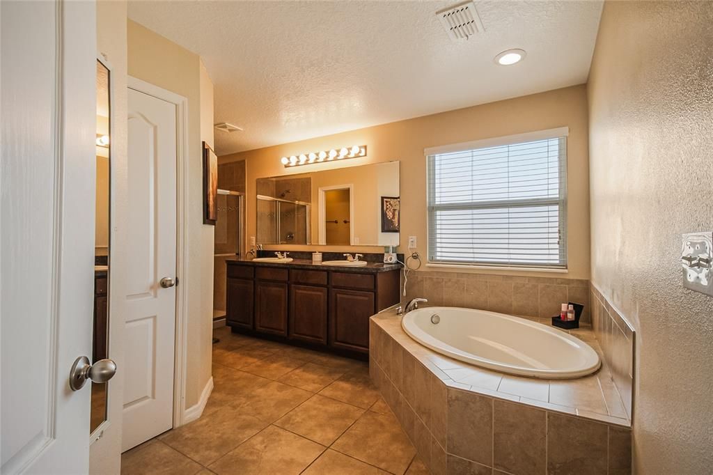 Active With Contract: $399,500 (4 beds, 2 baths, 2393 Square Feet)