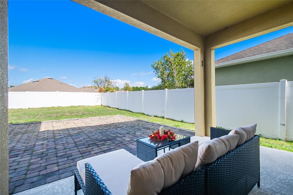 Active With Contract: $399,500 (4 beds, 2 baths, 2393 Square Feet)