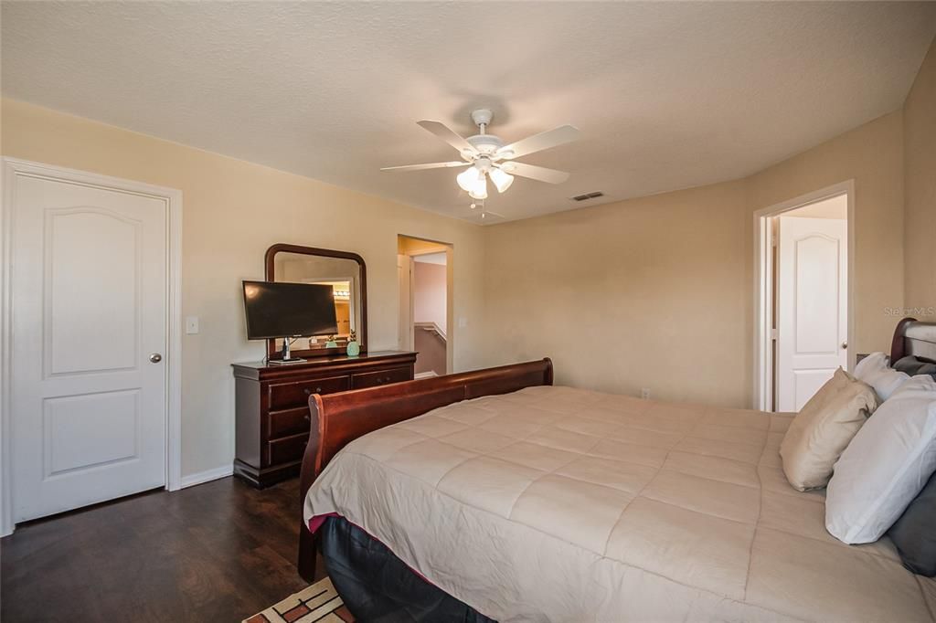 Active With Contract: $399,500 (4 beds, 2 baths, 2393 Square Feet)