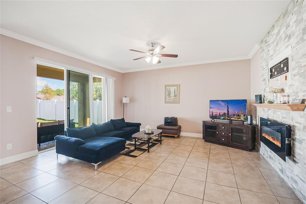 Active With Contract: $399,500 (4 beds, 2 baths, 2393 Square Feet)