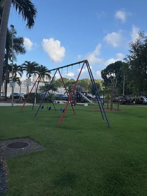 出租: $2,480 (2 贝兹, 2 浴室, 1104 平方英尺)