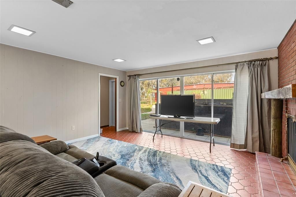 For Sale: $1,350,000 (5 beds, 4 baths, 3602 Square Feet)
