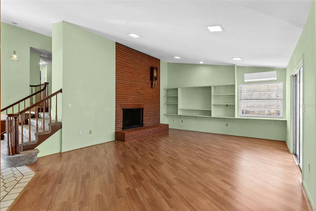 For Sale: $1,350,000 (5 beds, 4 baths, 3602 Square Feet)