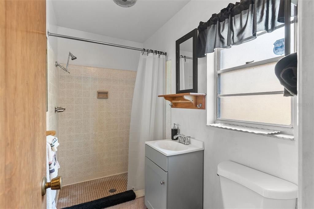 For Sale: $1,350,000 (5 beds, 4 baths, 3602 Square Feet)