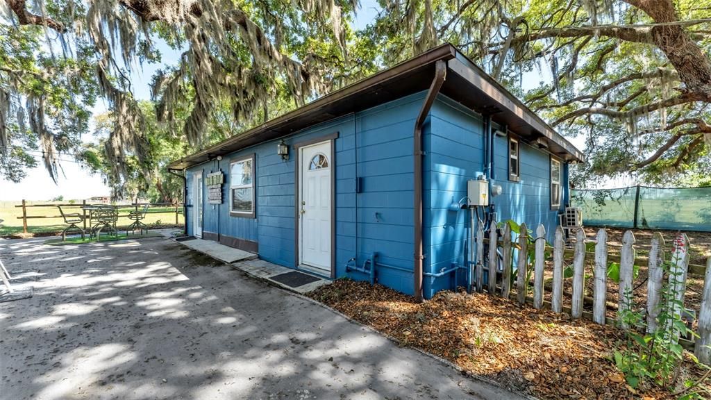 For Sale: $1,350,000 (5 beds, 4 baths, 3602 Square Feet)
