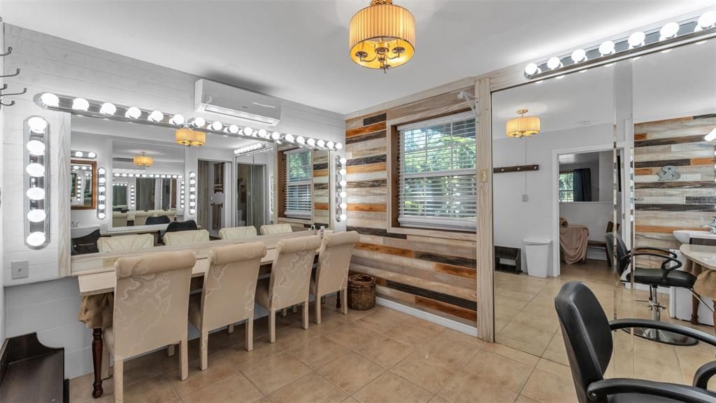 For Sale: $1,350,000 (5 beds, 4 baths, 3602 Square Feet)