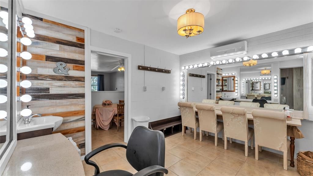 For Sale: $1,350,000 (5 beds, 4 baths, 3602 Square Feet)