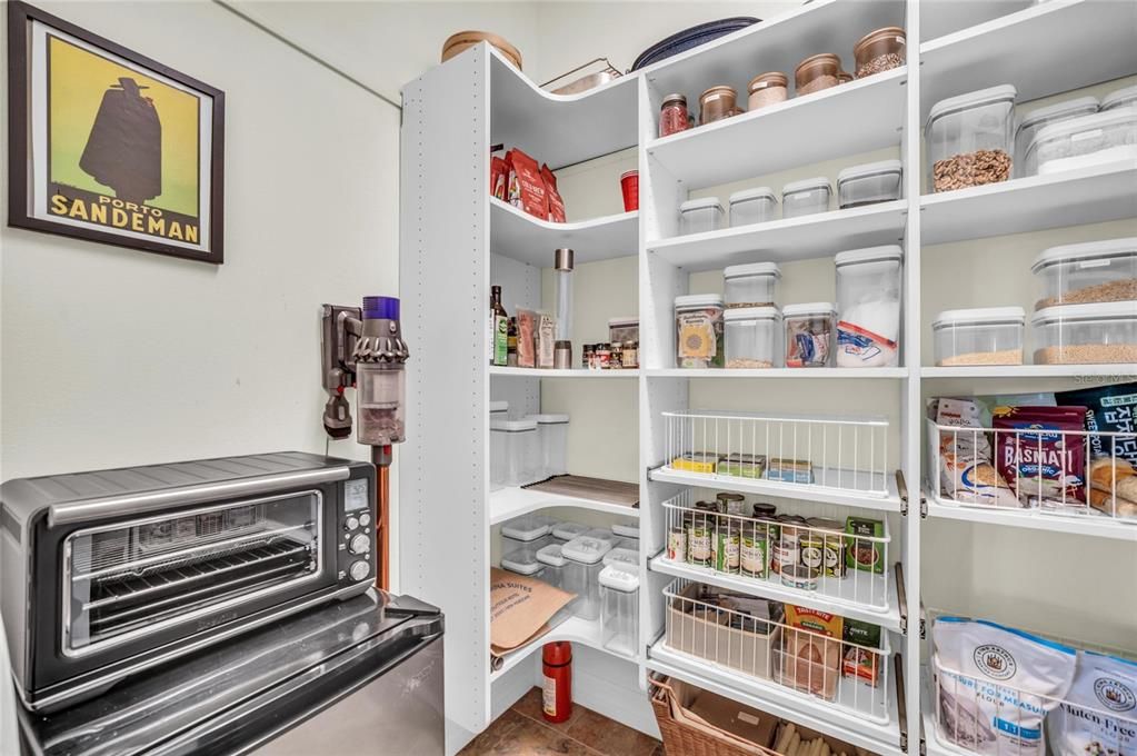 На продажу: $1,999,000 (4 спален, 3 ванн, 4250 Квадратных фут)